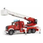 BRUDER MACK GRANITE FIRE ENGINE WITH WATER PUMP 1:16 BR002821
