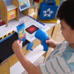 KIDKRAFT GROCERY STORE SELF-CHECKOUT CENTER 20258 - Image 4