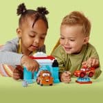 LEGO 10996 DUPLO - LIGHTNING MCQUEEN MATER S CAR WASH FUN - Image 3