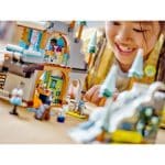 LEGO 41756 FRIENDS - HOLIDAY SKI SLOPE AND CAFE - Image 8