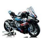 LEGO 42130 TECHNIC - BMW M 1000 RR - Image 4