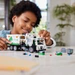 LEGO 42167 TECHNIC - MACK LR ELECTRIC GARBAGE TRUCK - Image 4
