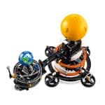 LEGO 42179 TECHNIC - PLANET EARTH AND MOON IN ORBIT - Image 3