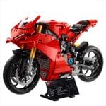 LEGO 42202 TECHNIC - DUCATI PANIGALE V4 S MOTORCYCLE - Image 2