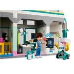 LEGO 42621 FRIENDS - Heartlake City Hospital - Image 3
