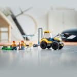 LEGO 60385 CITY - Construction Digger - Image 6