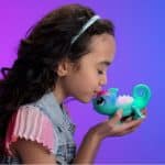 LITTLE LOVE PETS CHAMELEON SUNNY LIGHT BLUE LP200000 - Image 4