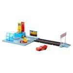 DISNEY PIXAR CARS ON THE ROAD SERVICE CENTER HGV69 - Image 2