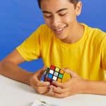 SPIN MASTER RUBIKS CUBE:THE ORIGINAL 3X3 CUBE 6063968 - Image 4