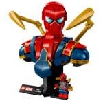 LEGO 76326 MARVEL - IRON SPIDER-MAN BUST - Image 2