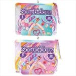 HAPPIHOBBI SCOUBIDOUS BAG WITH 25 SCOUBIDOUS  ACCESSORIES 1080-25569