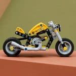LEGO 42225 TECHNIC - YELLOW MOTORCYCLE - Image 3