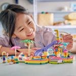 LEGO 42676 FRIENDS - FUN WATER PARK DAY - Image 3